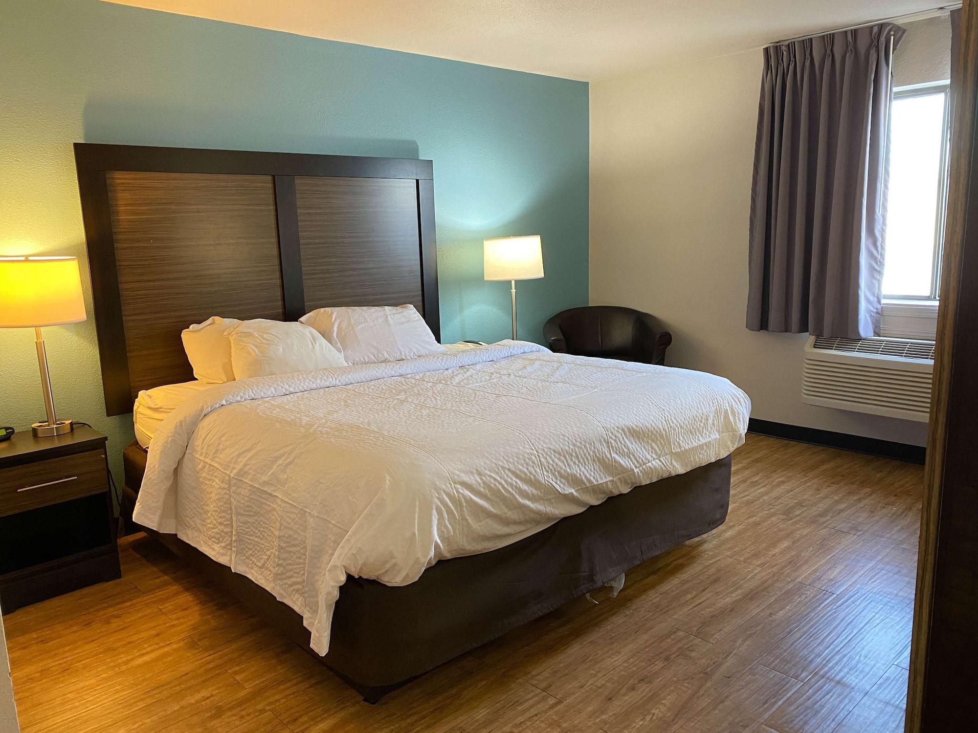 Motel 6 Lancaster Fertility Bagian luar foto